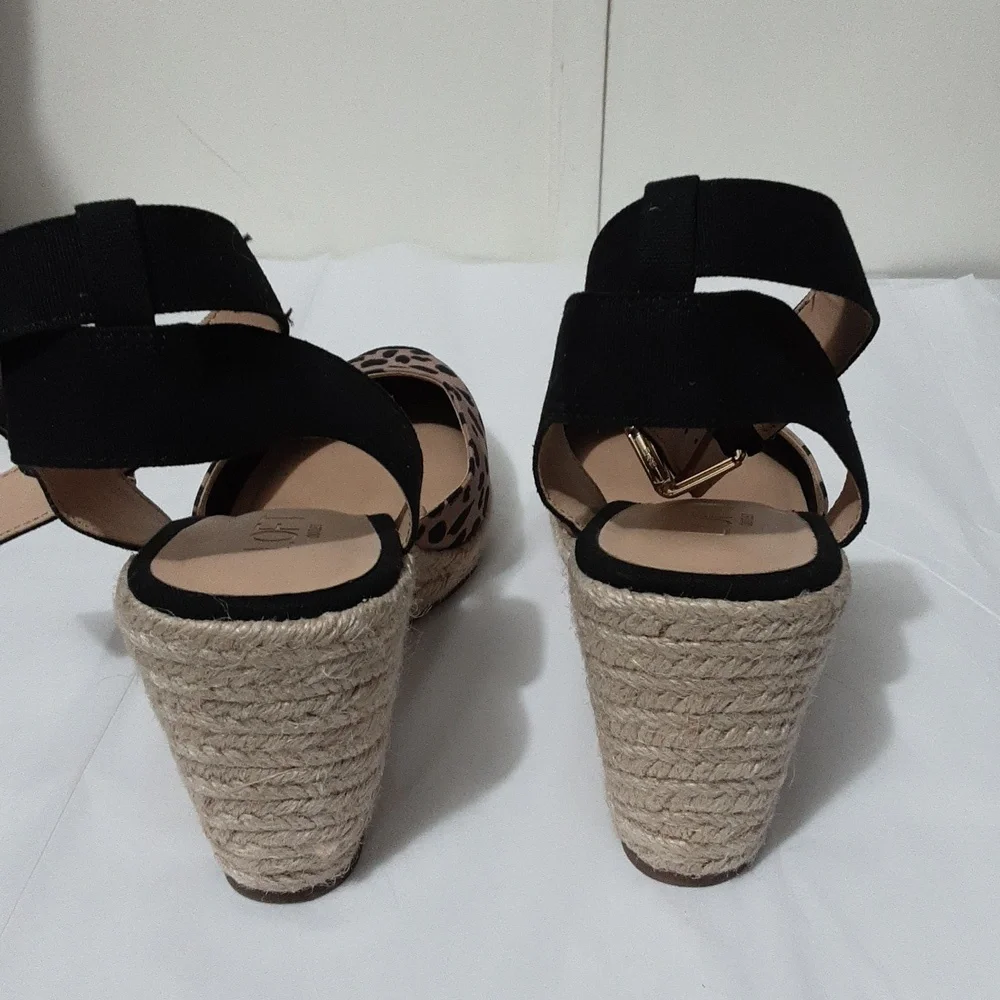 LOFT Leopard Print‎ Women's 8 Wedge Sandals